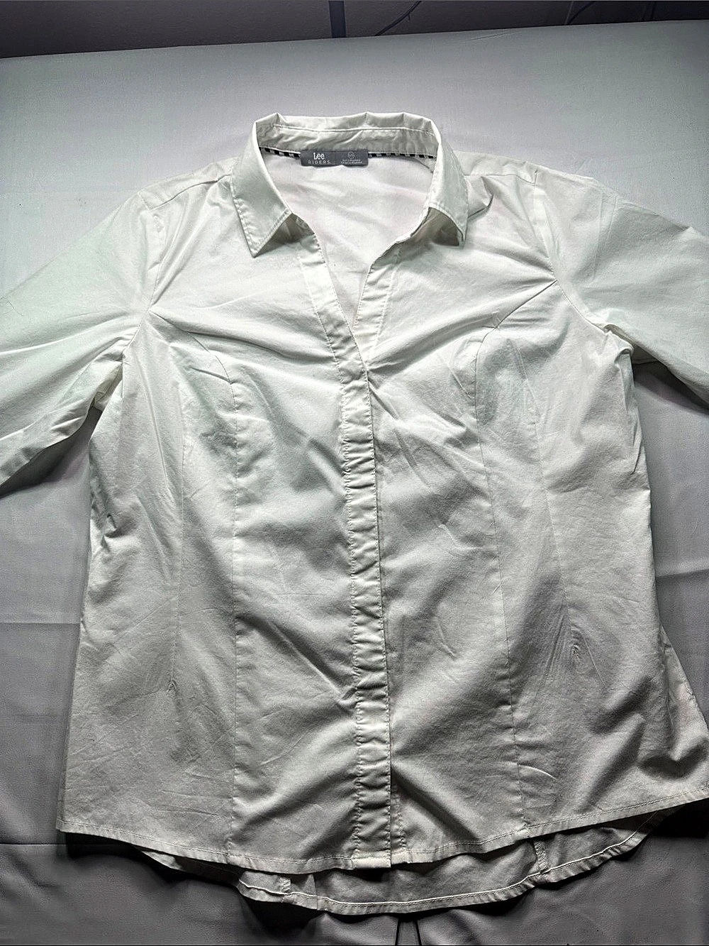 Lee Riders button-down shirt White Button Down Size Large Like New
